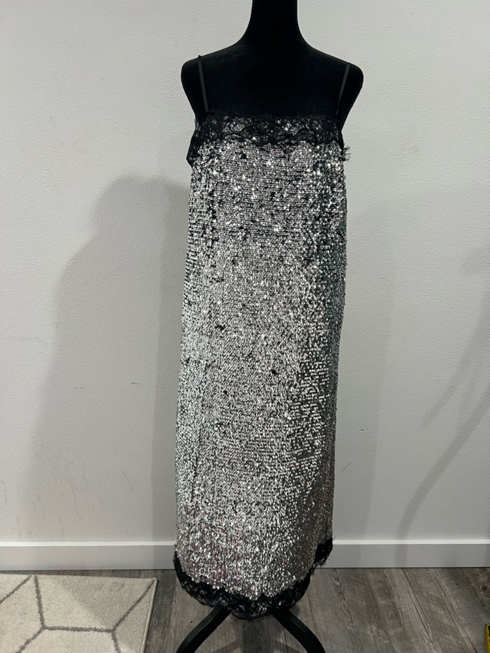 Silver Sequin Maxi Dress Black Lace Trim NWT Size 6 Evening Party Holiday Prom